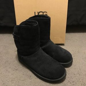 UGG Australia Remora size 9
